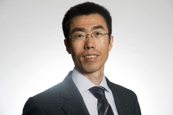 Dr. De Liu